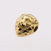 Bel design di gioielli che fanno ciondoli in metallo oro / argento / placcato nero 13 * 11 mm perline testa di leone in acciaio inossidabile con foro