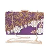紫色のイブニングハンドバッグ