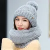 Dolce punto lavorato a maglia adorabile cappello con fiocco di neve e sciarpa di peluche in visone 2 pezzi Set Inverno Donna039s Cappelli spessi caldi Skullies Berretti Donna 6038830