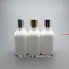 Bottiglia di plastica quadrata bianca da 200 ml 24 pezzi con tappo superiore a disco oro / argento, bottiglia di imballaggio per shampoo / lozione, contenitore cosmetico vuoto, buona qualità