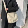 bolso del estudiante muchacha coreana