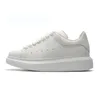 Heren Dames Vrijetijdsschoenen buitenshuis Luxe Ontwerpers Heren Platform Sneakers Triple Zwart Suède Leer damestrainers sport