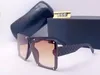 2022 Luxur Top Classic Square Sunglasses Designer Brand Fashion Mens Womens Sun Glasses Lenses en verre en métal 8667538495