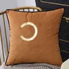 Letter Square Cushion Designer Dekorativ kudde Luxurys Designers Cushion Fashion Pillow Home Dekorera fyra s￤songer D2110147Z