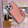 New Street Fashion Custodia per telefono Lettere in pelle laccata per custodie per iPhone Designer per Iphone 7 8 Plus X Xs Xr 11 12 13 Pro Max Nice D222184F