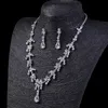 Vintage Two Pieces smyckesuppsättningar 2021 lyxiga droppörhängen halsband brudhalsband billiga bröllop brudtillbehör3397392