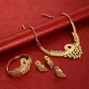 Oro Cubic Zirconia Collana Orecchini Anello Bracciale Set di gioielli da sposa Party African Dubai Regali di nozze da sposa