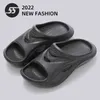 Terlik Erkek EVA Yaz Açık Rahat Bayanlar Yumuşak Taban Kaymaz Plaj Slayt Sandalet Oymak Çift Trend Tasarım Ayakkabı 220302