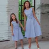 NASHAKAITE Mutter und Tochter Kleid Mode Sommerkleid ärmellose Plaid Bow-Knoten zurück Reißverschluss Minikleid Mutter und Tochter Kleidung LJ201111