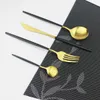 24Pcs Set di posate in oro nero opaco 304 Set di stoviglie in acciaio inossidabile Coltello Forchetta Cucchiaio Set di posate da cucina Z1202