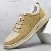 Pelle da uomo Shoess Shoess Shood Up Comfortable Men Shoes Outdoor British Fashion High Top Sneakers Mocassini