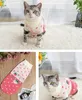 Husdjur kläder valp katt kläder anti-hår fall / vinter varm och andningsbar jordgubbe tröja husdjur levererar gd1047