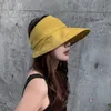 grande cappello giallo