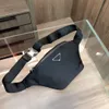 حقيبة الخصر العصرية 20FW ملمس جديد مصمم مصمم صدر الكتف قطري مع نايلون أعلى البضائع اللون الأسود WF20120243169