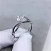 Cluster ringar Morsan Diamond Ring Girl Diamond Silver Live Bröllop Förslag Vanlig present dam