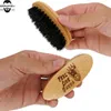 MOQ 100 PCS OEM Personalizado Logo Bambu Mini Brush Laser Gravado Barba Portátil Pincéis de Viagem Para Homens Grooming