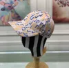 Cappelli di design di lusso alla moda di alta qualità Cappellini da uomo Cappello da baseball Berretto da baseball Stampa di lettere complete Street Fashion Brand Sunhat Sports Womens