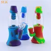 Magasin de fumée en gros style de conception de fontaine de narguilé bongs en silicone non décolorés brûleur à mazout en verre barboteur d'eau avec accessoires en verre