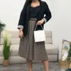 Plus Größe 3XL Frühling Herbst Frauen Wolle Röcke Plaid Mid Röcke Beiläufige Lose Damen Büro Röcke Elastische Taille Schärpen s39 T200324