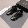 Şık Yüksek Üst Nefes Casual Erkek Ayakkabı Sneakers Doğal Deri Yumuşak Lace Up Düz Platformu Tenis Ayakkabı Zapatos Hombre Mkaaa45161