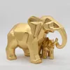 ornement d'éléphant d'or