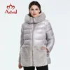 Astrid Winter nouvelle arrivée doudoune femme avec un col en fourrure survêtement de haute qualité court manteau d'hiver de couleur claire FR-2022 201217