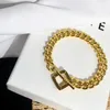 Nieuwste mode 18k Sun Gold Full Metal Roestvrije vierkante gesp bracelet Interlocking Dikke Chain240X