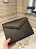 En Kaliteli Crossbody Çanta Luxurys Tasarımcılar Moda Mektubu Çanta Kadın Çanta Lady Flap 2021 Zincirler Omuz Çantaları Zarf Çanta