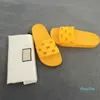 Мужские резиновые скользящие сандалии дизайнерские скольжения Высококачественные причинные скольжения слайды Летние Huaraches Flip Plippers