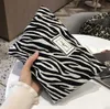 Bolsa de cosméticos de gran capacidad con estampado de leopardo de lona para mujer, tamaño 27*18*5cm