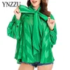 Casual mujer blusa de rayas verdes nueva primavera pajarita moda camisa femenina suelta sólida manga larga tops verano YNZZU YT802 201201