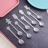 Cucchiaio di Natale in acciaio inossidabile Regalo di Natale Pupazzo di neve Cucchiaio da caffè Dessert Scoop da tè Bambini che bevono Piccolo regalo Stoviglie LX4095