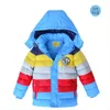 冬の子供たちからの新船のジャケット男の子の女の子暖かいコート子供の上着コートの縞模様の赤ちゃんの暖かい服50126