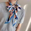 Nueva moda pañuelo de seda cuello bufanda para mujer 14*150cm Hijab bufandas chales femeninos bolsos bufandas señora Bandana Foulard Y220228