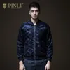 Pinli 2020 Inverno Nuovo Sconto Liquidazione 100 Poliestere Sottile Jacquard Caldo Casual Uomini Uniforme Da Baseball Giacca di Colore Solido Cappotto LJ201013