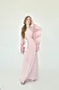 Chic Rosa Satin Silk Night Robes Kvinnor Lace Appliques Långärmad Klänning med bälte Både Robe Formell Event Overlay Sleepwear