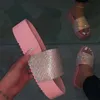 Wenyujh kvinnor som bling högklackade pumpar damer mulor bröllopsskor glider party sandaler plattform slipper peep toe zapatos de mujer y1120