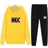 Män Kvinnor Sportkläder Set Brand Mens Tracksuit Sporting Fitness Kläder Två Pieces Långärmad Jacka + Byxor Casual Mäns Spårräkt