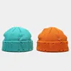 Winter Knit Estruerad Docker Beanie med pin trawler Beanies Ripped Melon Hat Roll Up Edge Skullcap For Men Women6912497