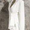 [EAM] Femmes Blanc Noeud Split Joint Irrégulier Blazer Nouveau Revers À Manches Longues Coupe Ample Veste Mode Printemps Automne 1X343 201114