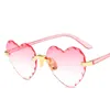 Zonnebril Liefde Hart Dames Merk Designer Mode Leuke Sexy Retro Cat Eye Sun Bril Frameless Snijzijde Tweekleurig