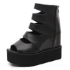 Verão Preto Plataforma Plana Gótica Gladiador Sandálias Mulheres Wedge Heel Peep Toe Luz Espessa Sola Goth Roma Sapatas Senhoras Whosale1