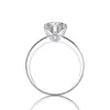 Klassiska riktiga solida silverbröllopsringar för kvinnor 2CT 6mm Sona Diamond CZ Förlovningsring 925 Pure Silver Rings Fine Jewelry Size 4-10