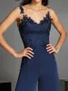 Sexiga remmar v Neck Dark Navy Jumpsuits Prom Dresses For Women Applicants spets ärmlösa byxor Passar Mother Formal Evening Wear Special Ocn Party Gowns