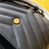 Designer axelväska kvinnors mode läder handväska lyxig vänd v-formade diagonala väskor med box295g