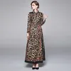 Merchall Fashion Designer Runway Vestido largo para mujer Cuello vuelto Manga larga Estampado de leopardo Vintage Party Maxi Dress 201204