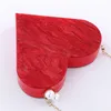 독특한 디자이너 아크릴 클러치 패션 귀여운 빨간 심장 모양 진주 체인 파티 파티 가방 여성 어깨 가방 핸드백 S Y201224