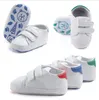 Baby Sports Sneakers Nyfödda Baby Boys Girls First Walkers Shoes Spädbarn Småbarn Anti-slip Baby Shoes Moccosins Mary Jane