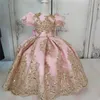 Prinzessin Ballkleid Blumenmädchenkleider Blasenärmel Glänzendes Gold Spitzenapplikationen Mädchen Festzug Geburtstag Erstkommunion Kleid P08