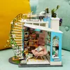 Robotime Novo Diy Dora's Loft com móveis Crianças Adult Miniature Boneca de Madeira Modelo Modelo Kits Dollhouse Toy DG12 201217
